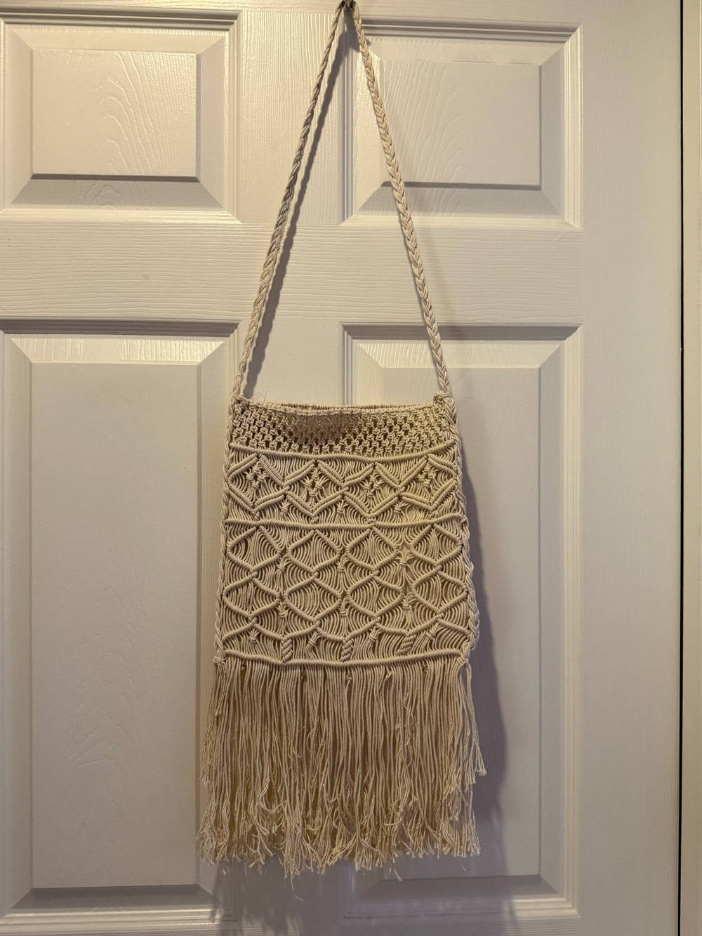 Vintage Boho Macramé Fringe Bag in Natural from 1970s - Picture 8 of 8